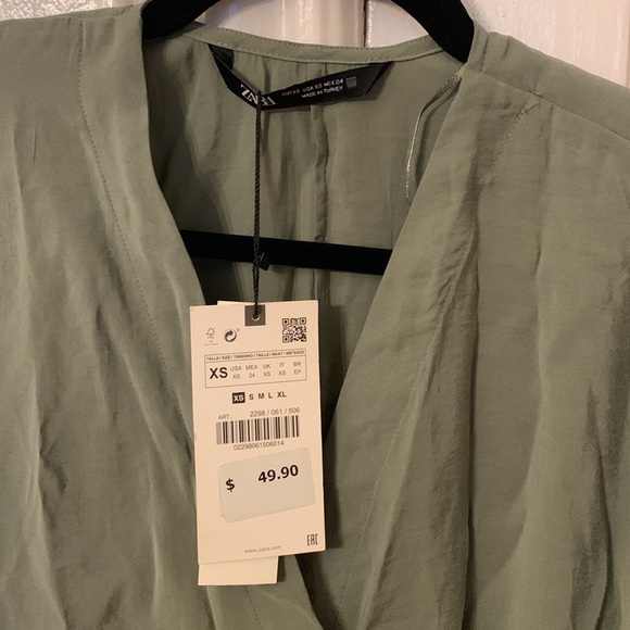 Mini Zara xs dress - Picture 2 of 4